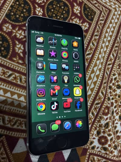 Apple iPhone SE