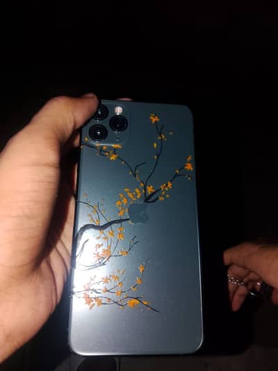iphone 11 pro max EXCHANGE POSSIBLE