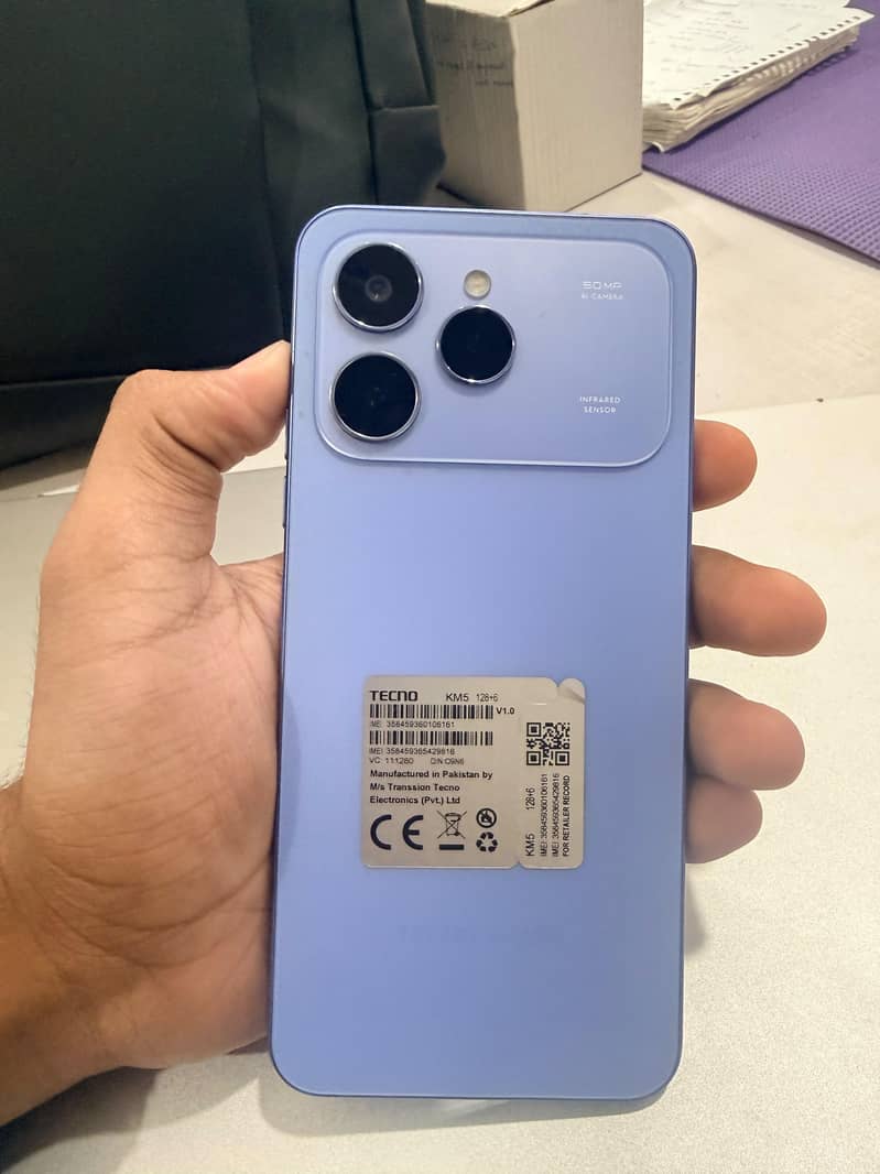 Tecno CAMON 40 0