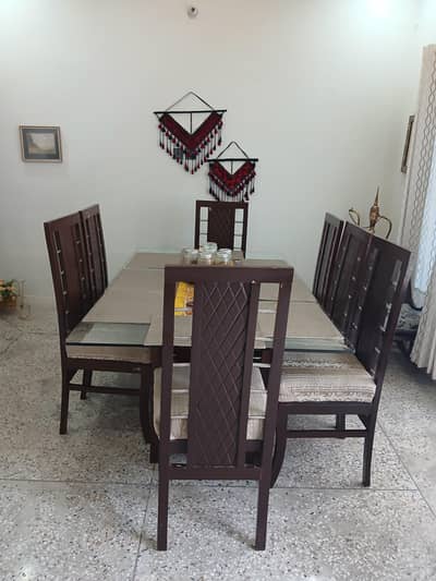 8 chair dining table fine wood with glass top