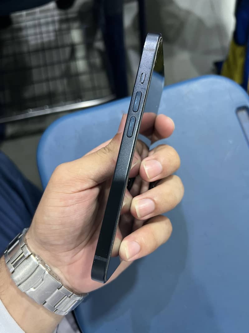 Apple iPhone 14 2