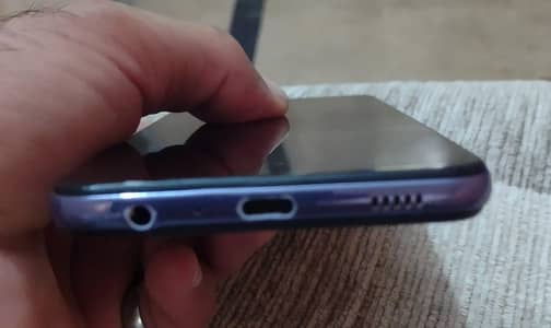Samsung Mobile A32 5G  4GB 64GB. Dimensity 7200 Gaming processer