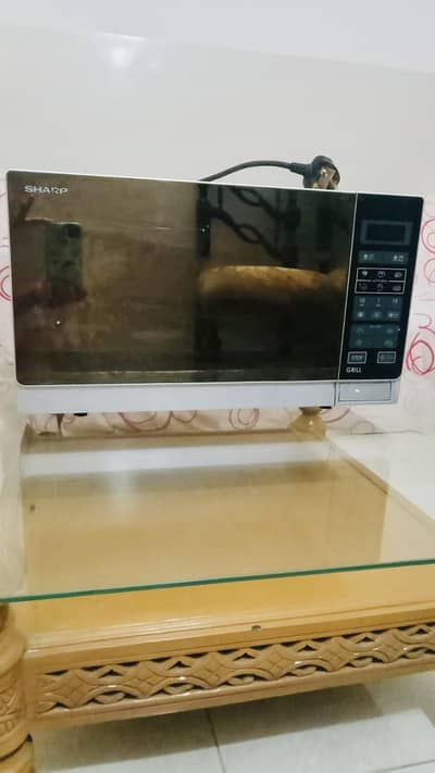 Sharp Microwave Oven with Grill | Excellent Condition | Imported