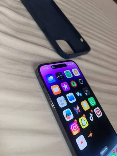 iPhone 14 Pro Max