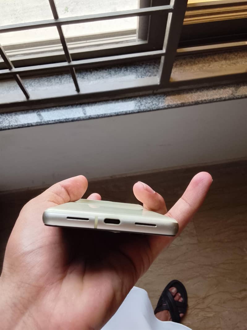 Google Pixel 7 3