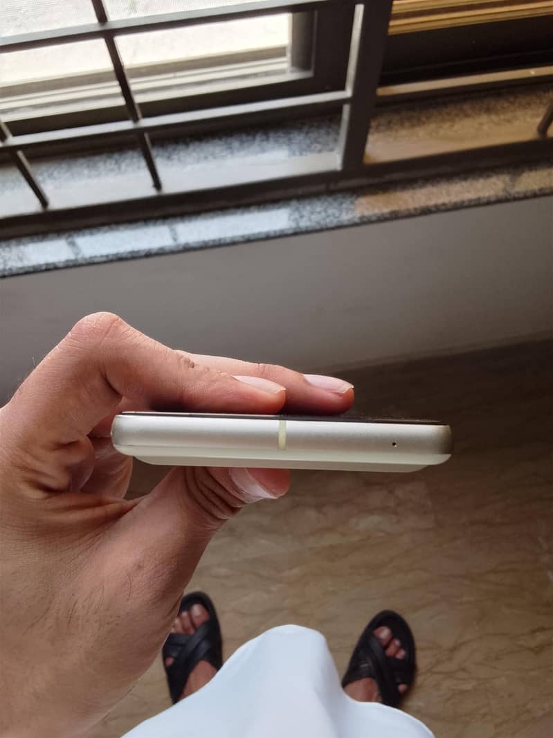 Google Pixel 7 5