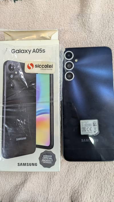 Samsung Mobile A05s 6 /128 with complete box