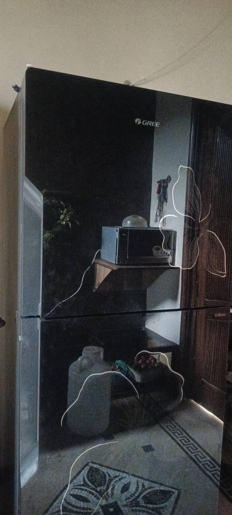 refrigerator 0