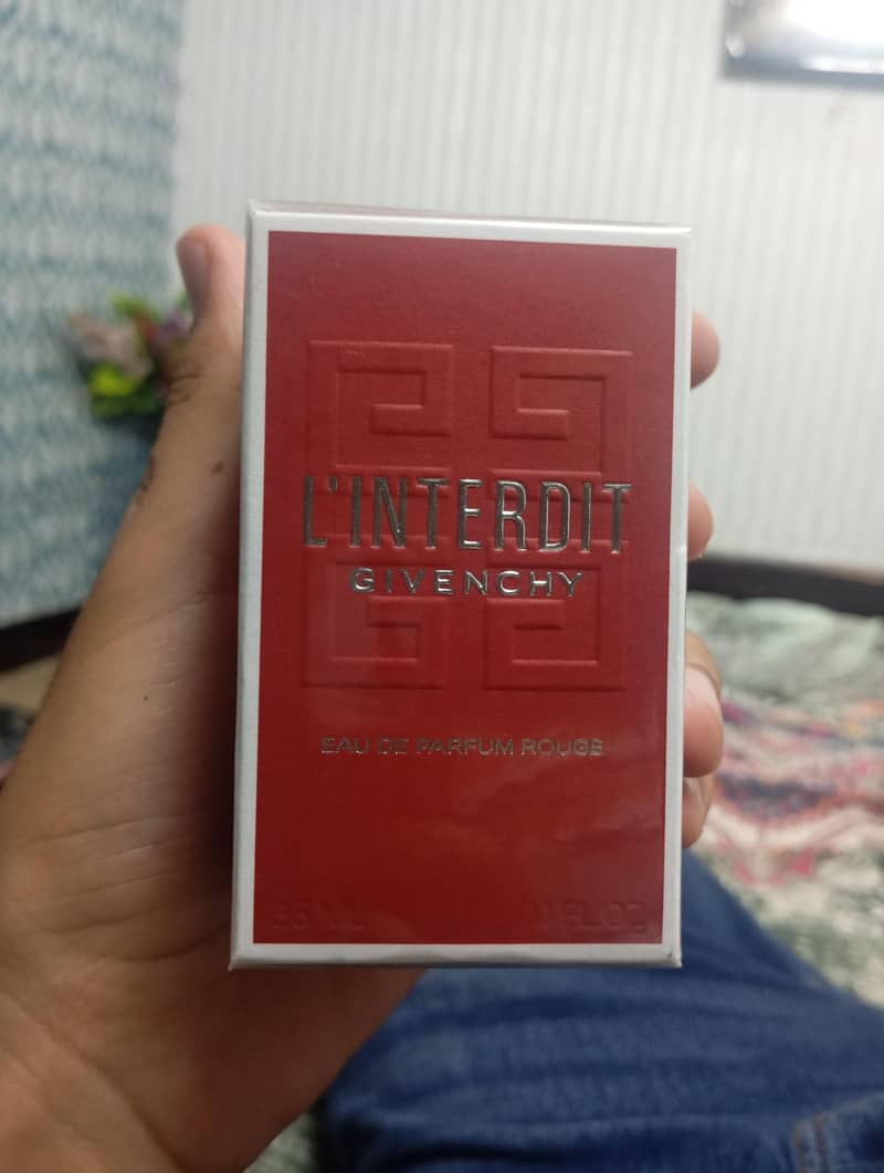 L'INTERDIT GIVENCHY 0