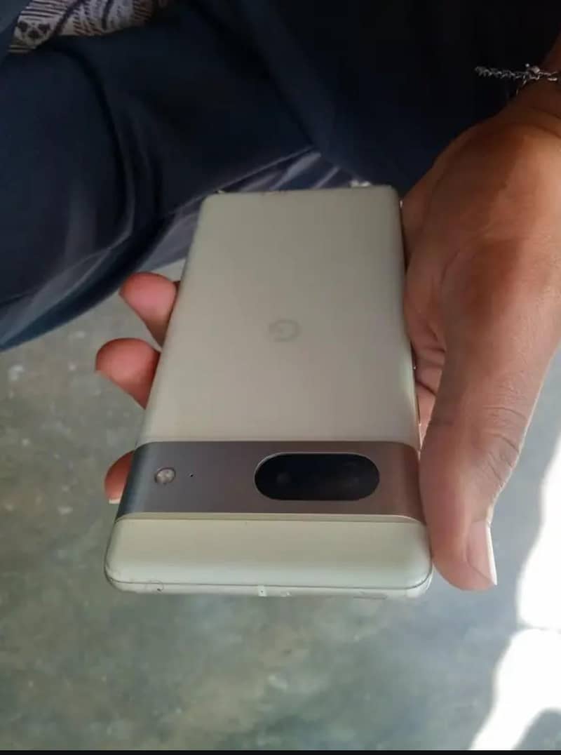 Google pixel 7 3