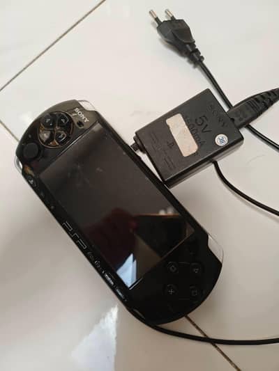 PSP 3000(Delivery Available All Over Pakistan)