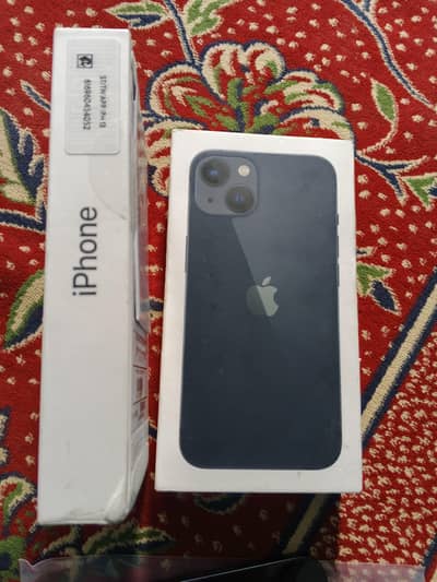 Apple iPhone 13