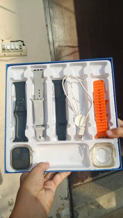 Smart Watch for Sale – Excellent Condition
