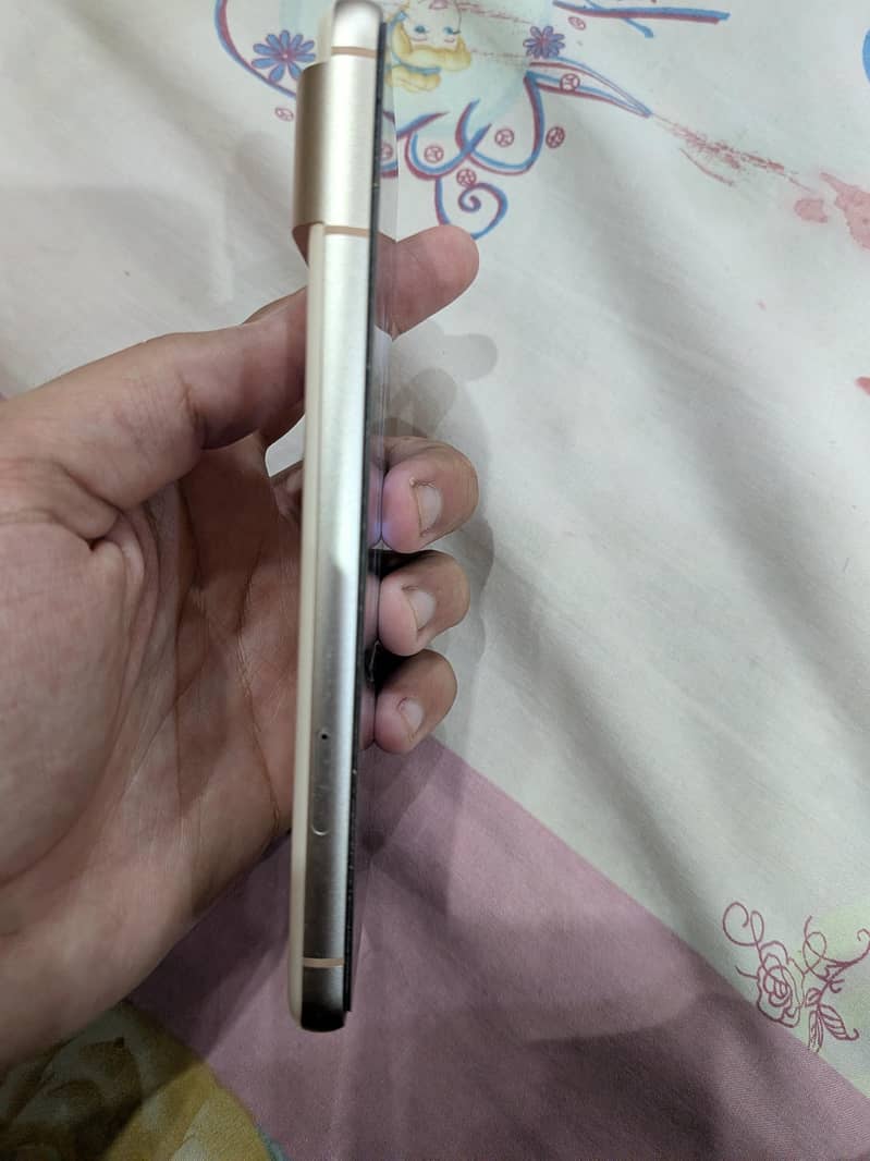 Google Pixel 8 2