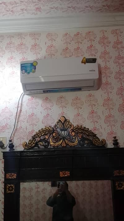 1 Ton Ac kenwood available forsale( used at home for 1 season only