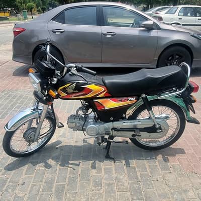 Honda CD 70 Black 2026 model ( 03014754132 )