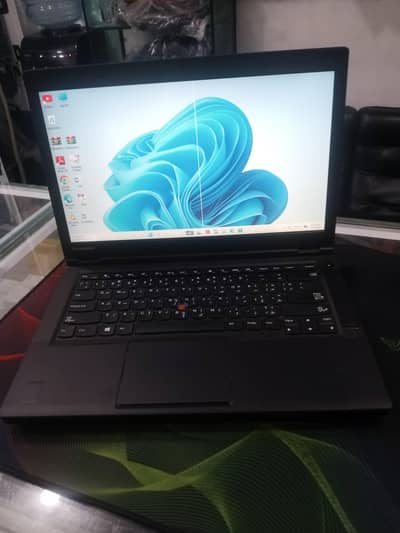 Lenovo t440p laptop with 6 hours battery backup 8 Ram 128 gb SSD
