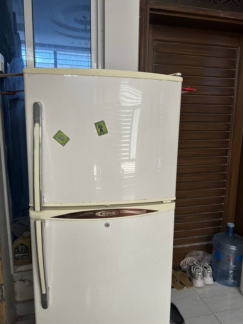 Waves Fridge 8