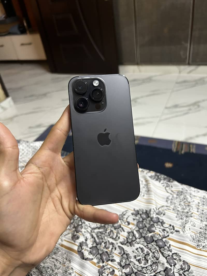 Apple iPhone 14 Pro 0