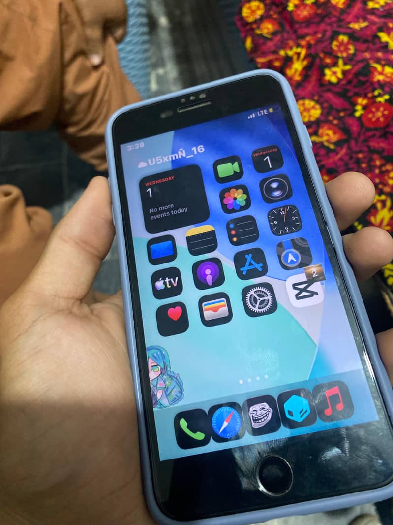 Apple iPhone 7 Plus 12
