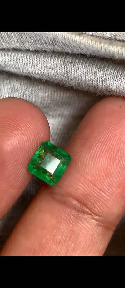natural swat emerald
