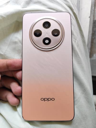 OPPO Reno 12F