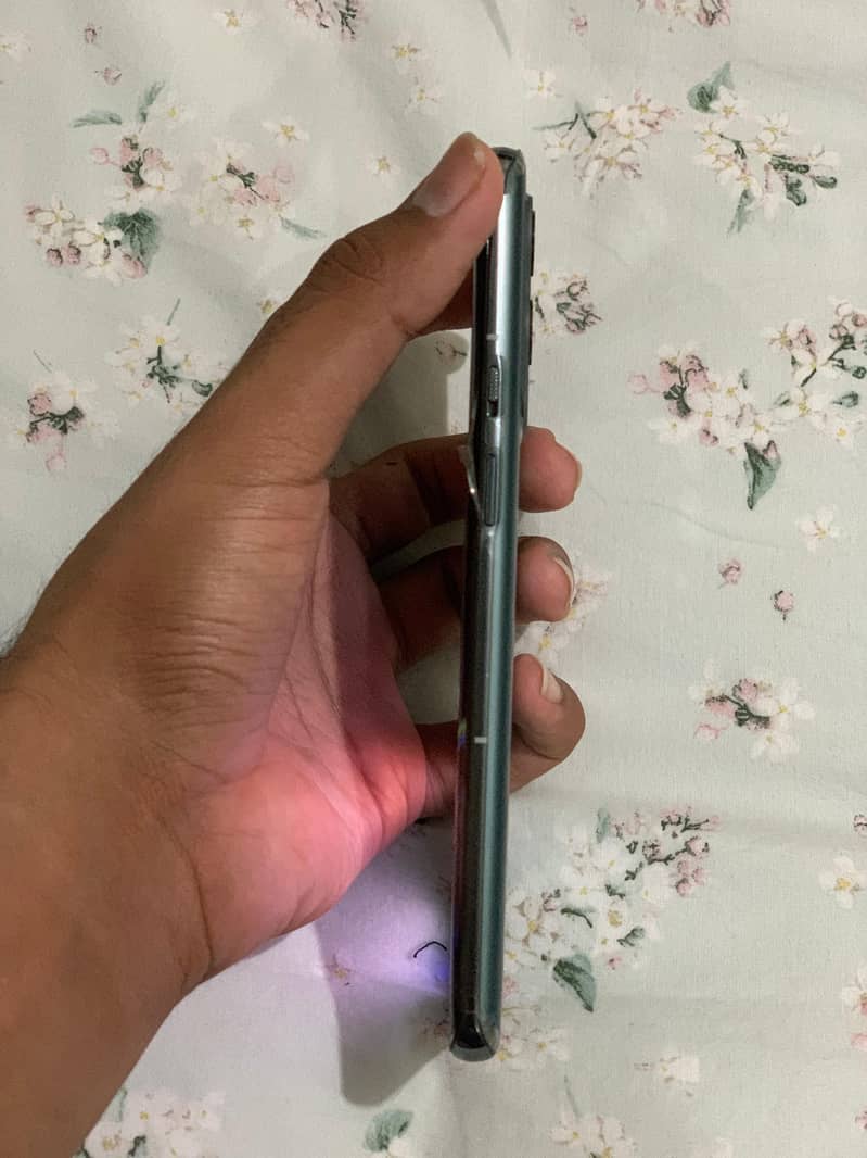 One Plus 9 Pro 4