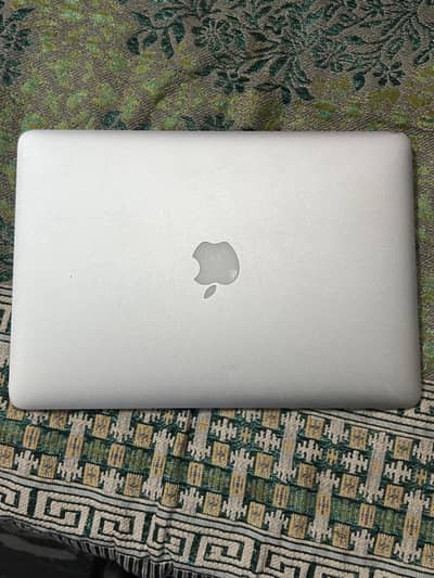Macbook Air 2016 HK urgent for sale lush condition