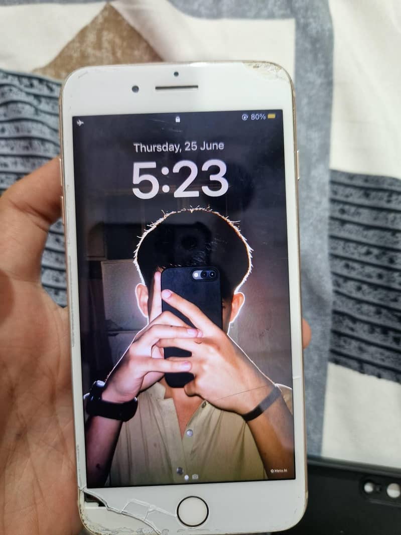 Apple iPhone 8 Plus 1