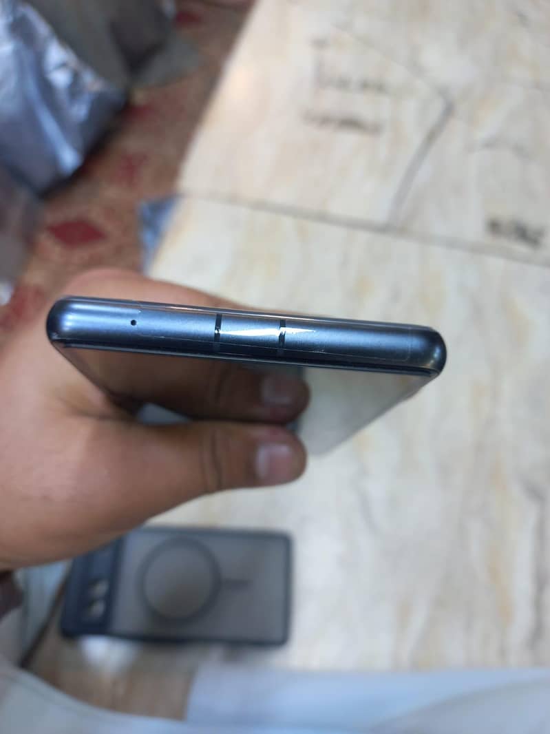Google Pixel 7a 5