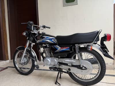 Honda CG 125 Like a Brand New Bike slightly used
