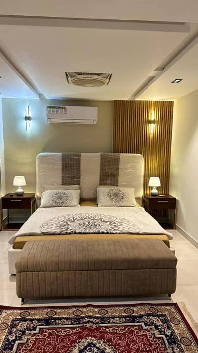 One bedroom apartment per day available Gulbug green Islamabad lukurya furnished apartment