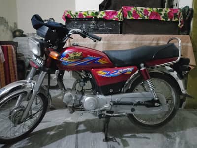 10 BY 10 CONDITION ALL OK 1500 KILO MEATER USED