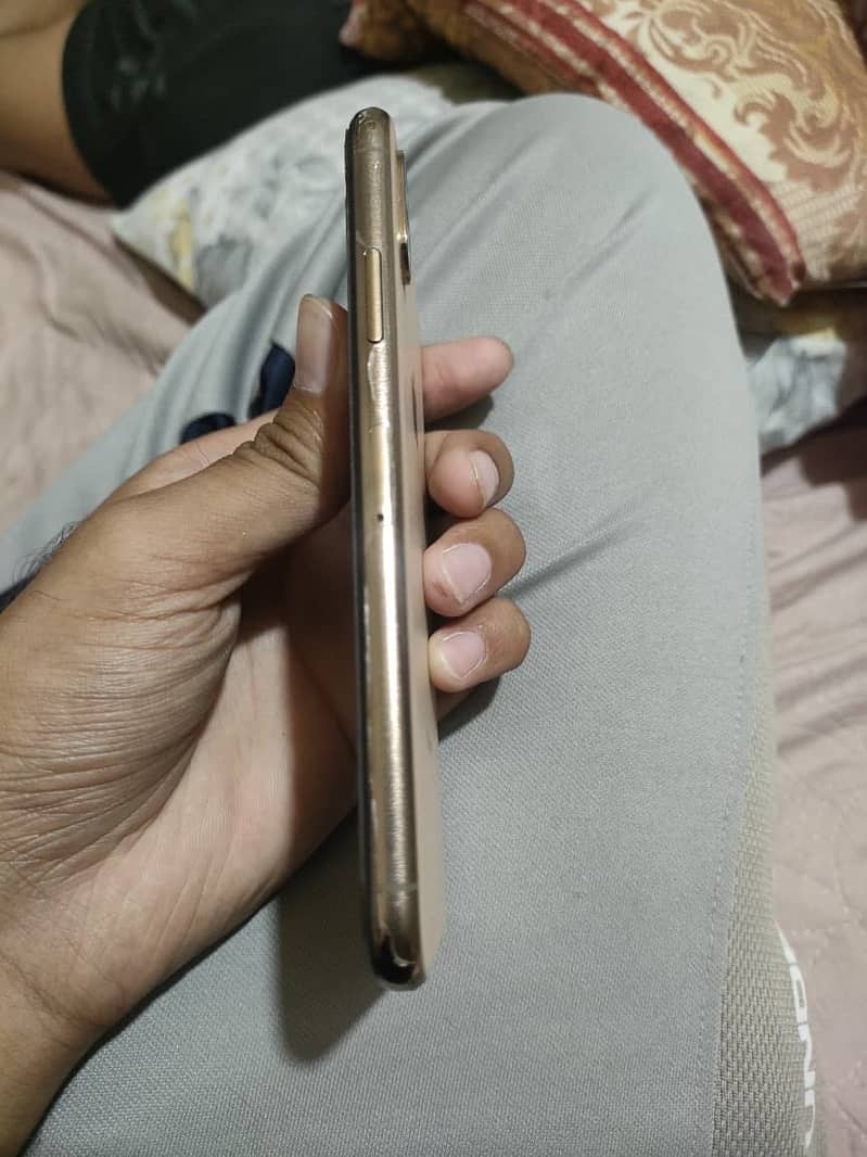 Apple iPhone XS 2