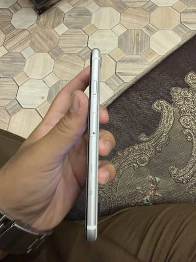 Apple iPhone SE2020