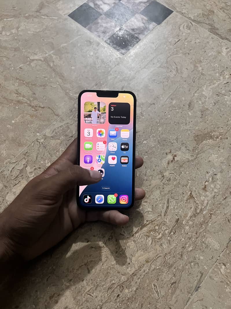 Apple iPhone 13 Pro 2