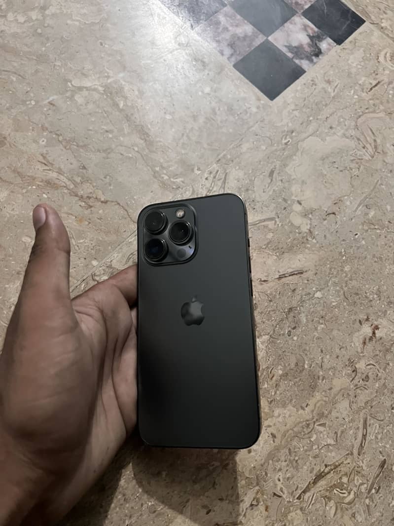 Apple iPhone 13 Pro 4