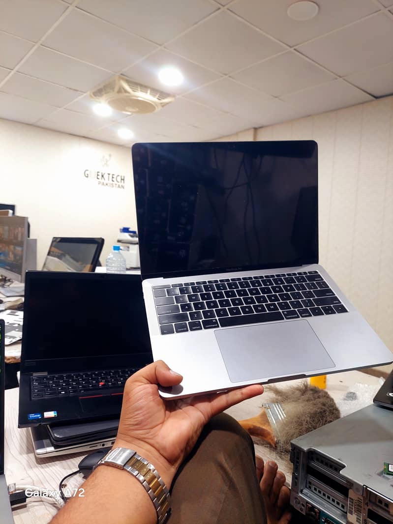 Macbook Pro 2017 1