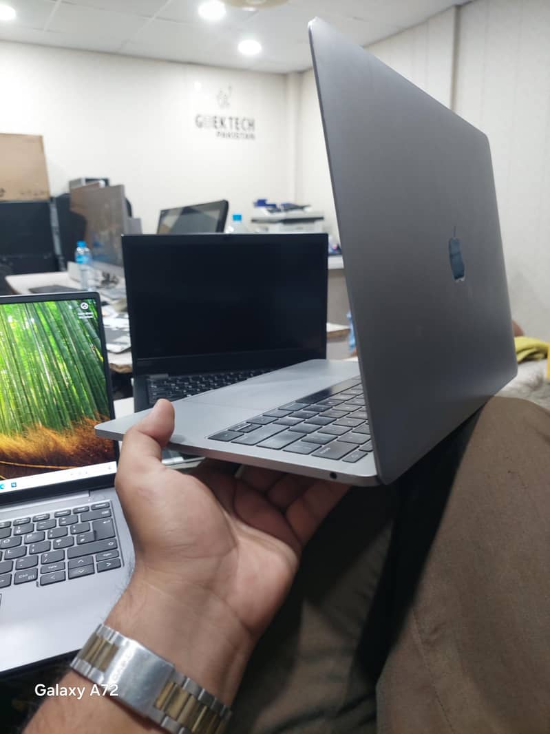Macbook Pro 2017 4