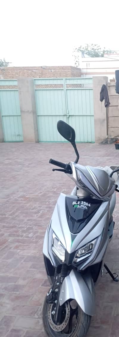 Elfa EV1 Scooty with lithium battery