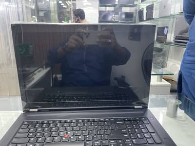 Lenovo P71 Warkstion
