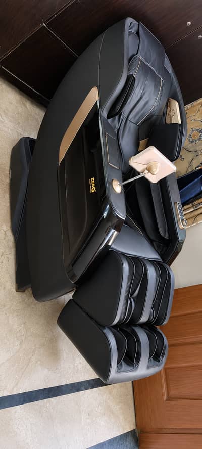 Zero Essence Massager Chair