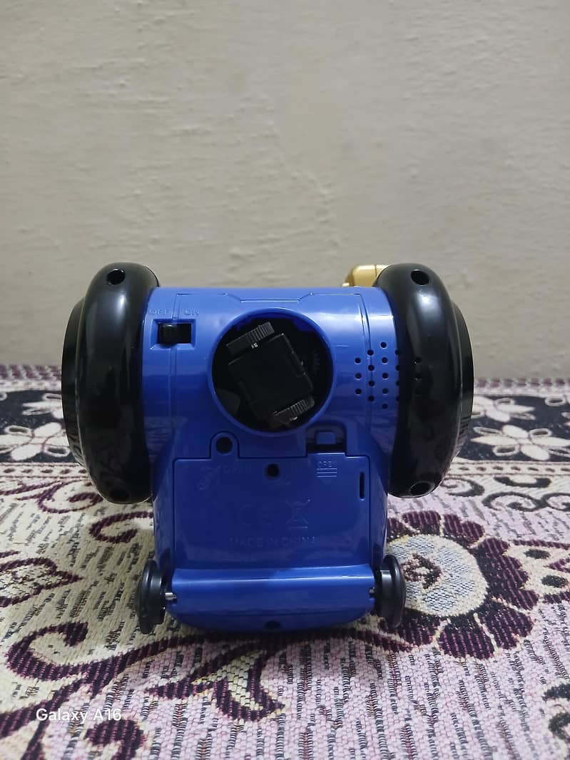 dancing robot 2