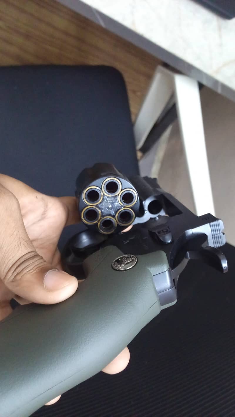 Colt python 356, Zp-05 gell blaster 5