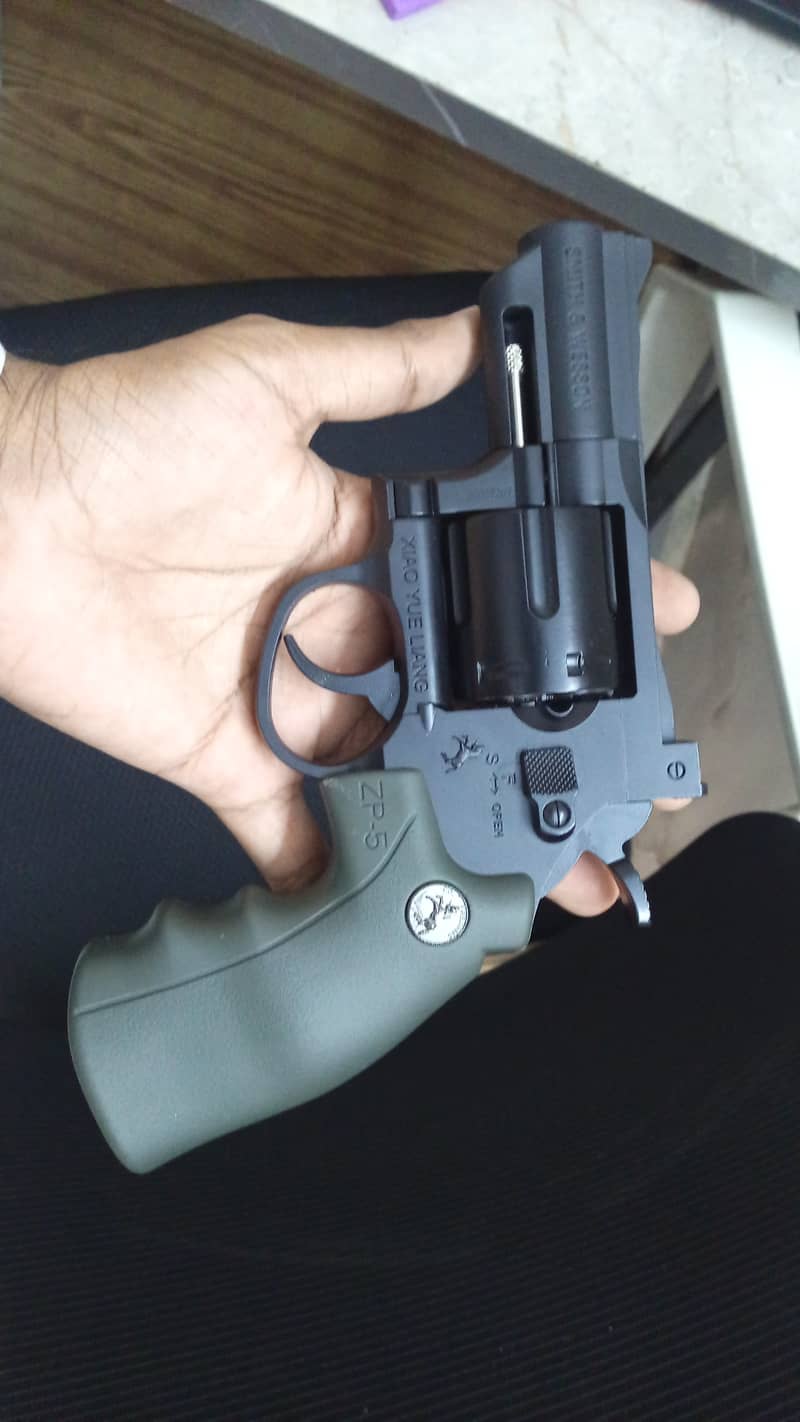 Colt python 356, Zp-05 gell blaster 7