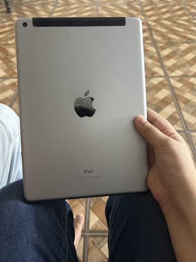 Apple iPad 6th Gen 32GB Cellular + WiFi | Space Grey 9/10 | Lahore