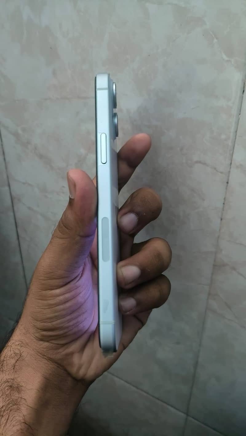 Apple iPhone 15 plus 1