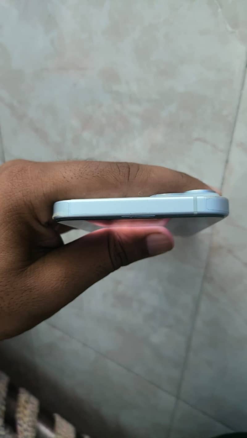 Apple iPhone 15 plus 2