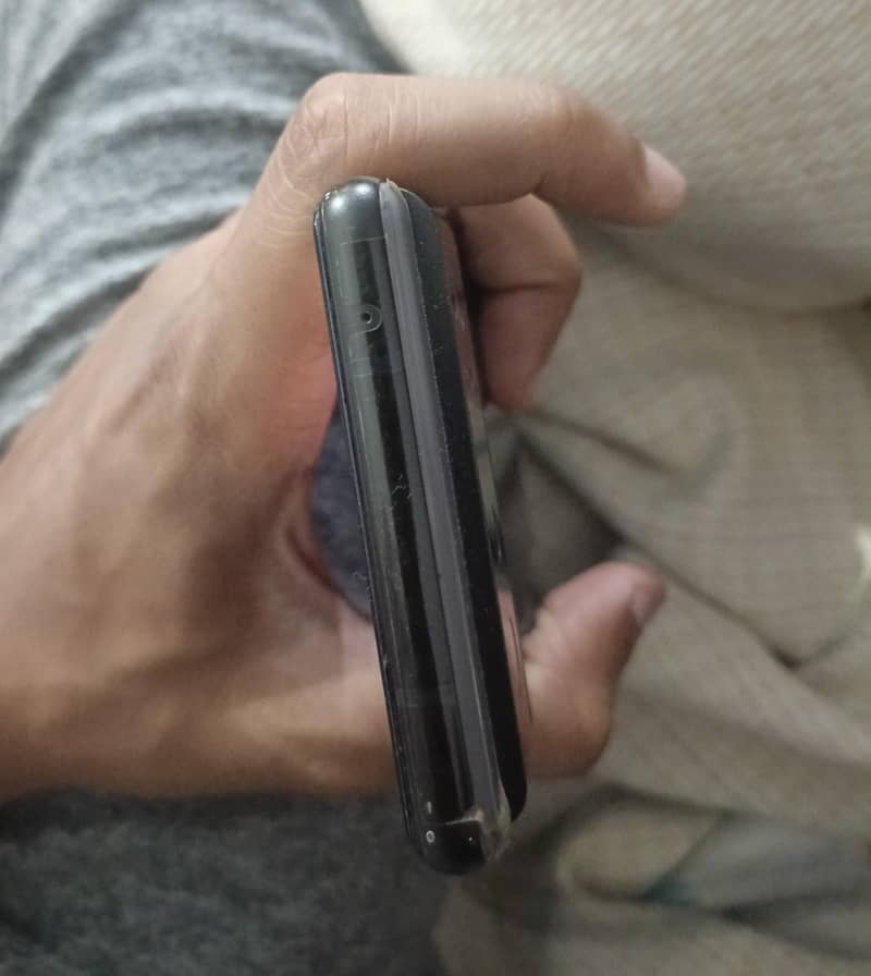 Google Pixel 6 4