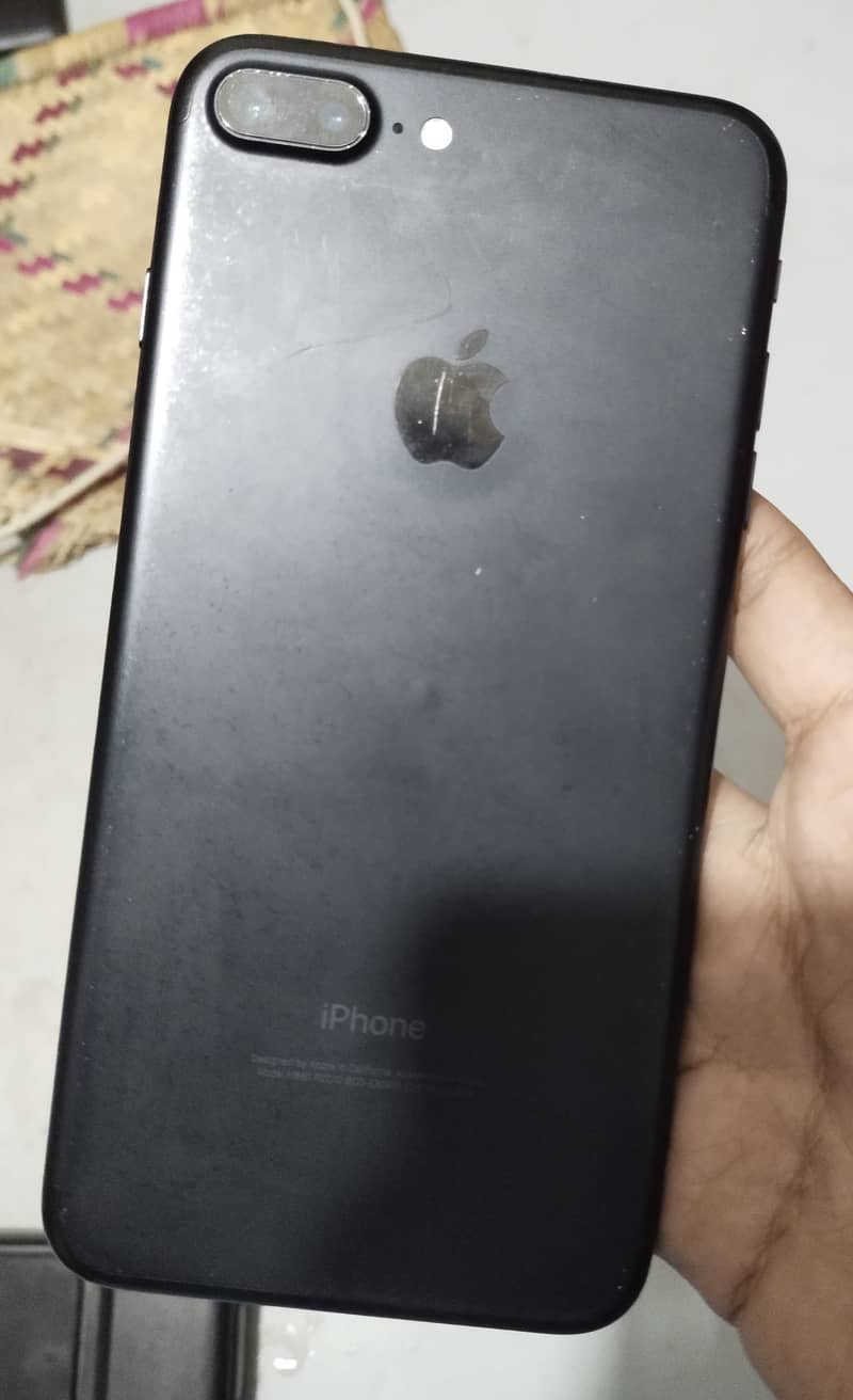 Apple iPhone 7 Plus 2